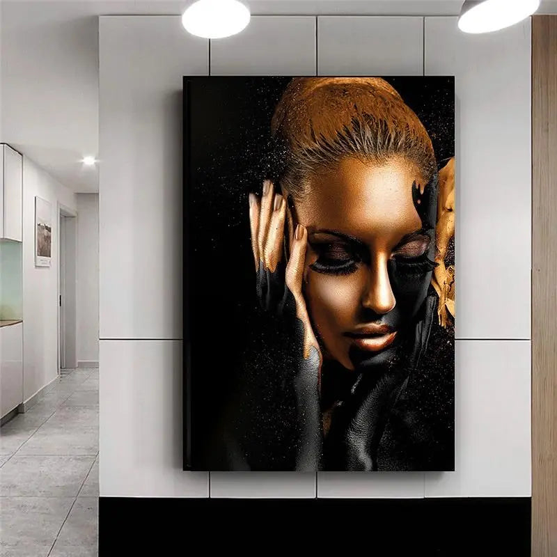 Janu Golden Beauty II Janu Canvas